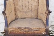 English Edwardian armchair. Pretty shaped Edwardian armchair