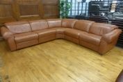 NATUZZI EDITIONS SALERNO B751 TAN POWER RECLINER CORNER