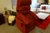 LA-Z-BOY TYLER LUXURY LIFT RISE & RECLINE CHAIR