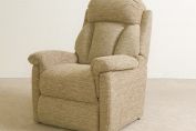La-z-boy Georgia Riser Recliner Chair (powered)