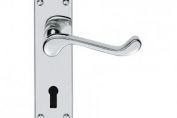 Carlisle Brass Oakley Polished Chrome Door Handle
