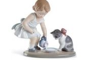Kitty's Breakfast Time Lladro Figurines